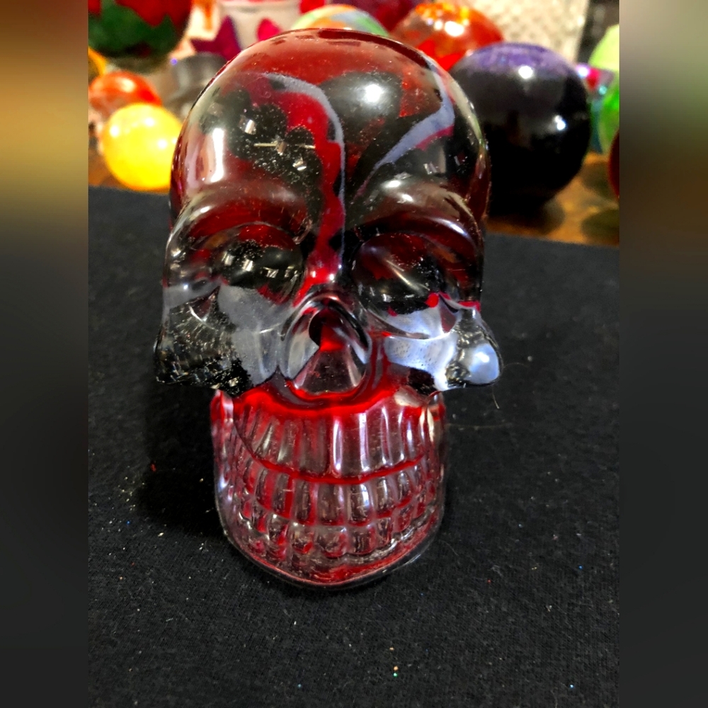 Resin skull